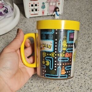 Pac-Man Yellow Handle Travel Mug with Lid - Retro Arcade Design